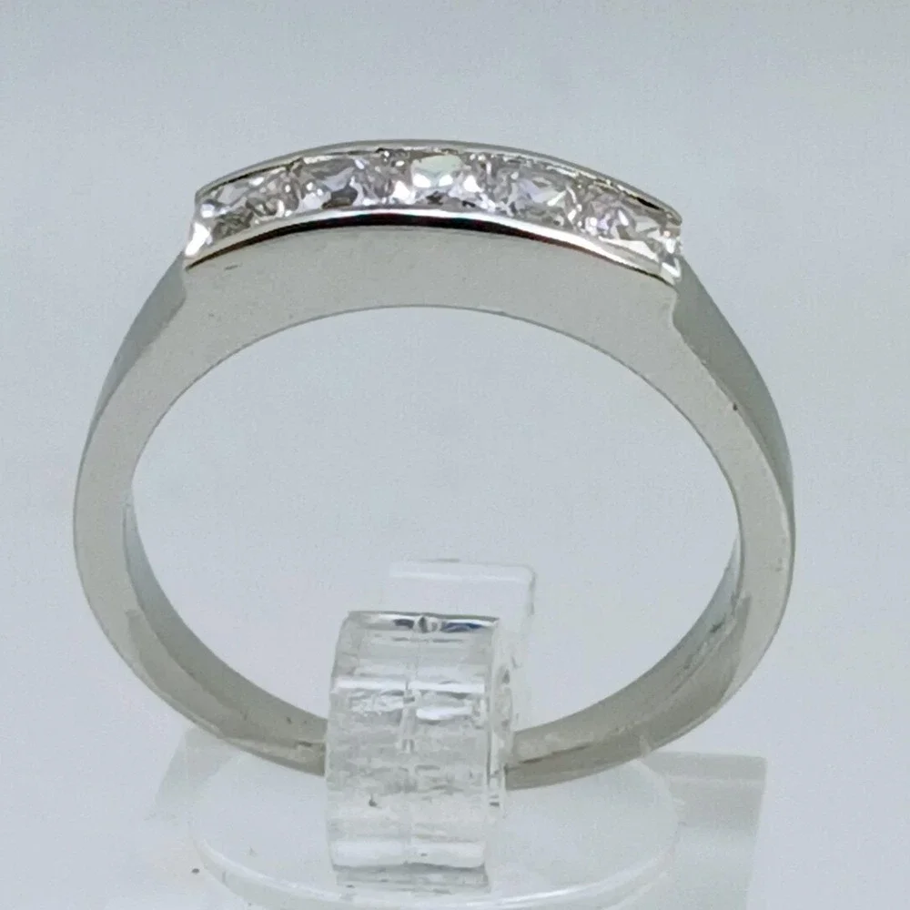 Silver Tone Princess Cut 5 Stone Channel Set Cubic Zirconia Band Ring Size 8